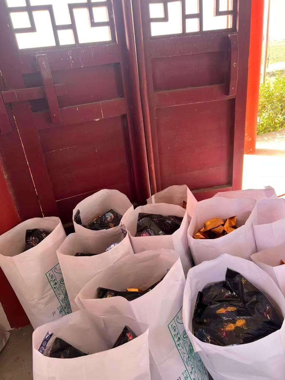 图片[4]-烧衣包   如法手工制作大包袱，内含金元宝，往生钱，万贯钱，幽衣幽禄诵经焚化，寒衣一套 视频交付名字-真传国学